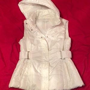 White, Zip front Puffer Vest